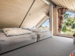 4 bedrooms, internet
