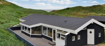 "Hadar" - 100m from the sea by Interhome