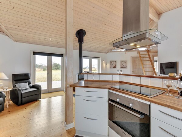 Fridge, microwave, dishwasher, cookware/dishes/utensils - "Karmen" - 300m to the fjord by Interhome (Skjern)