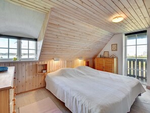 3 bedrooms