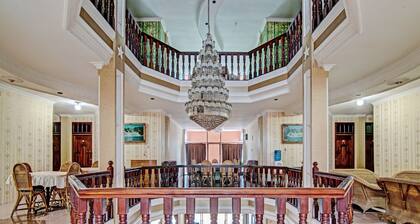 OYO 92551 Netra Hotel