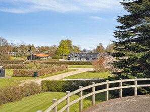 Property grounds - "Petrus" - 750m from the sea by Interhome (Hejls)