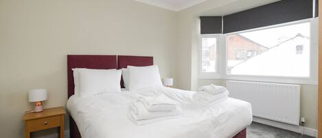 3 slaapkamers, een strijkplank/strijkijzer, gratis wifi