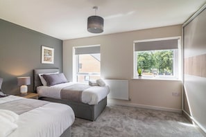 3 Schlafzimmer, Bügeleisen/Bügelbrett, kostenloses WLAN
