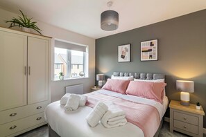 3 Schlafzimmer, Bügeleisen/Bügelbrett, kostenloses WLAN