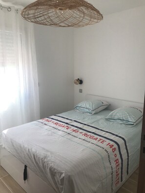 2 Schlafzimmer, Bügeleisen/Bügelbrett, kostenloses WLAN