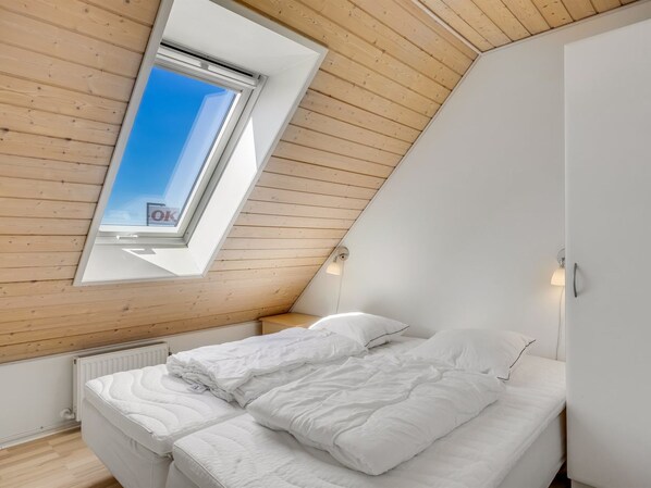 3 bedrooms, Internet