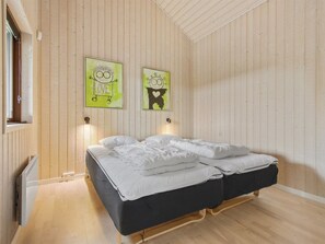 5 bedrooms, WiFi
