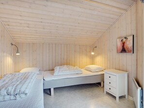 3 bedrooms, Internet