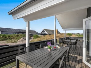 Ulkoruokailutilat