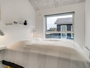 5 bedrooms, internet