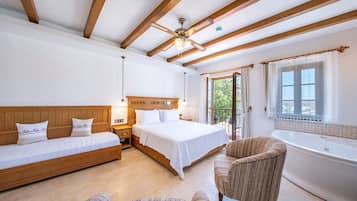 Kamar Triple Deluks | 1 kamar tidur, seprai katun Mesir, seprai premium, dan brankas