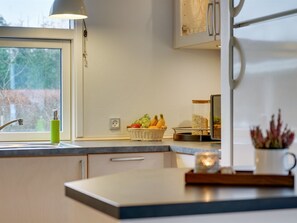 Fridge, microwave, dishwasher, cookware/dishes/utensils - "Nico" - 1.1km from the sea by Interhome (Hals)
