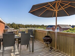 Outdoor dining - "Reimund" - 2.3km from the sea by Interhome (Rømø)