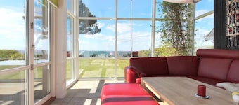 "Amia" - 20m from the sea by Interhome