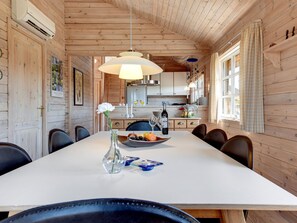 Dining - "Eggerich" - 900m from the sea by Interhome (Thisted)