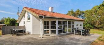 "Konrad" - 400m from the sea by Interhome