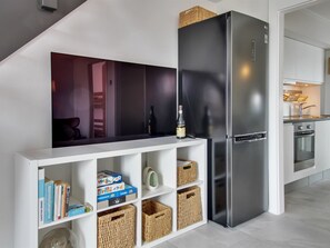 冰箱、微波炉、烤箱、洗碗机