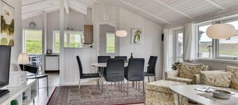 "Sisko" - 600m from the sea by Interhome