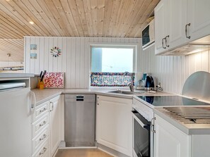 Réfrigérateur, micro-ondes, four, lave-vaisselle