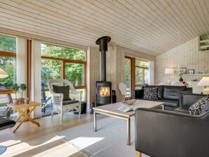 TV, fireplace, DVD player - "Mourits" - 1.2km from the sea by Interhome (Sæby)