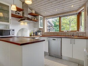 Køleskab, mikrobølgeovn, ovn, opvaskemaskine