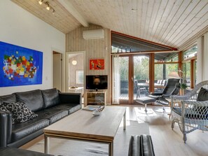 Tv, pejs, dvd-afspiller
