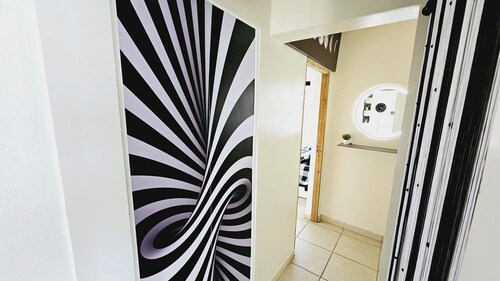 Cozy and Modern Apartment Black & White with Jacuzzi on Terrace