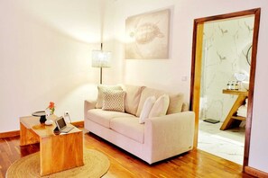 Premium Suite | Living area