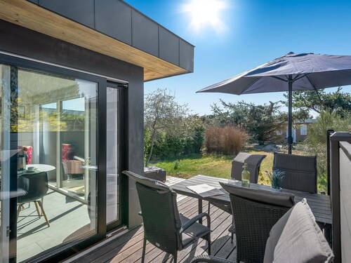 "Clemence" - 900m from the sea by Interhome