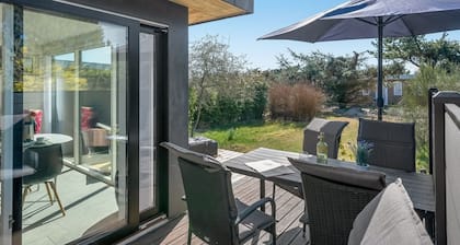 "Clemence" - 900m from the sea by Interhome