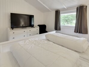 3 bedrooms, WiFi