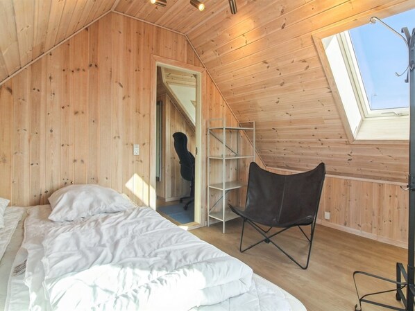 3 bedrooms, Internet