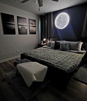 3 bedrooms, in-room safe, desk, iron/ironing board