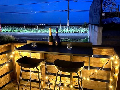 Enjoy the BBQ and starry sky and athletic pool on the large 80 ㎡ terrace.