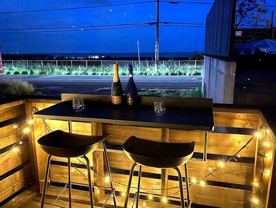 Enjoy the BBQ and starry sky and athletic pool on the large 80 ㎡ terrace.