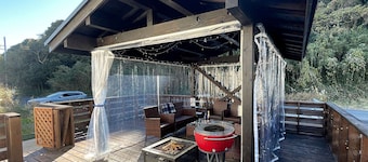 Enjoy the BBQ and starry sky and athletic pool on the large 80 ㎡ terrace.