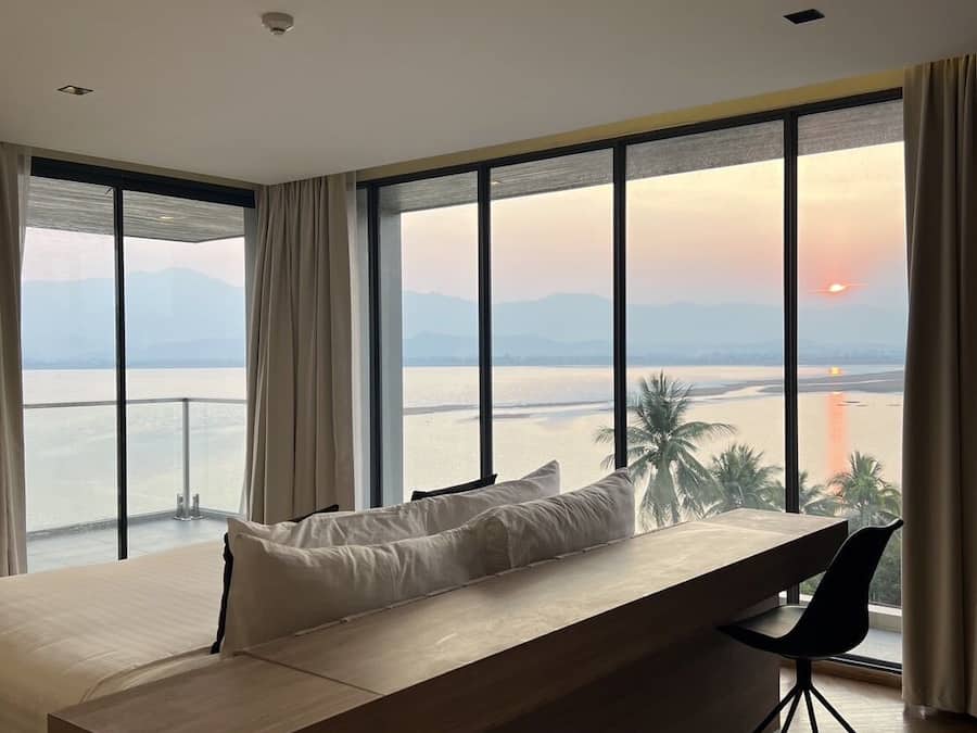 Lake Front Suite | Free WiFi