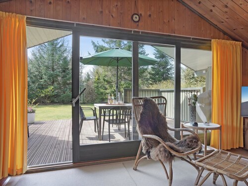 "Winter" - 500m from the sea by Interhome