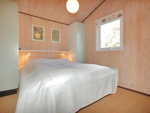3 bedrooms, Internet