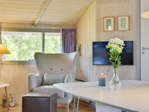 TV, fireplace - "Raafael" - 175m from the sea by Interhome (Knebel)