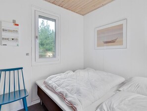 3 bedrooms, Internet