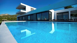 Outdoor pool - Minimal brand new villa with private pool close to Athens (Kalamos)