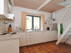 Fridge, oven, cookware/dishes/utensils