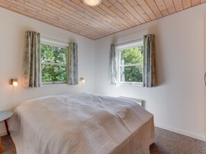 4 bedrooms, WiFi