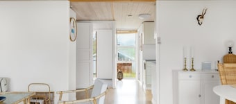 "Susette" - 400m from the sea by Interhome