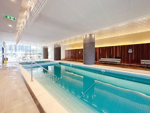 Piscine intérieure, piscine chauffée
