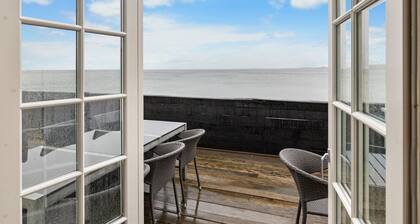 "Terina" - 5m from the sea by Interhome