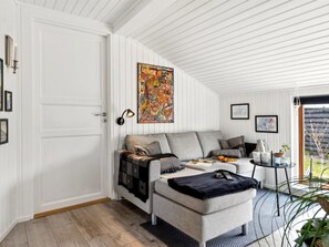 TV - "Tjarven" - 300m from the sea by Interhome (Sæby)