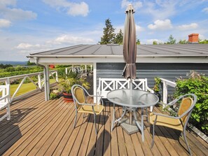 Outdoor dining - "Annabeth" - 300m to the fjord by Interhome (Løgstrup)